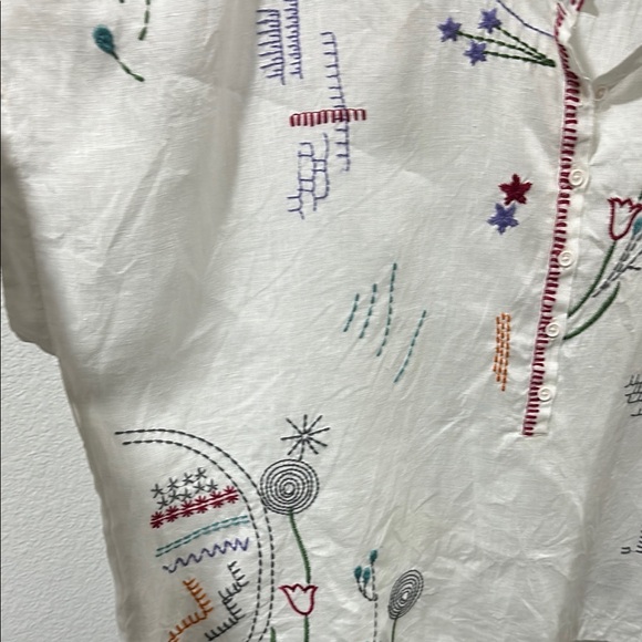 Johnny Was Ivory Blouse with Vibrant Embroidery - Picture 3 of 5